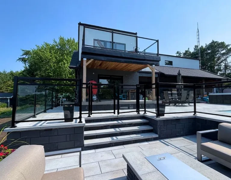 Black Glass Balcony Railing