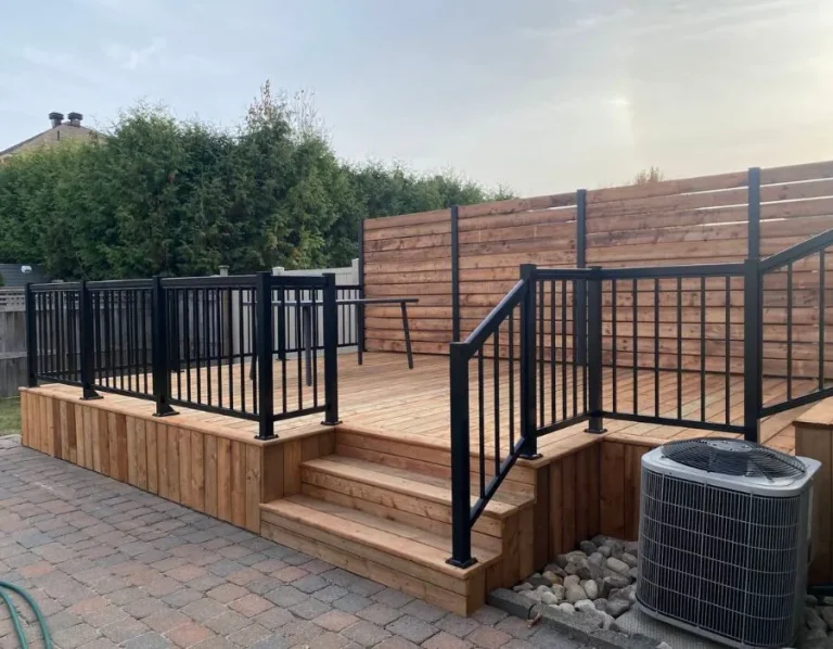 TDR-Deck-Privacy-900x701-17