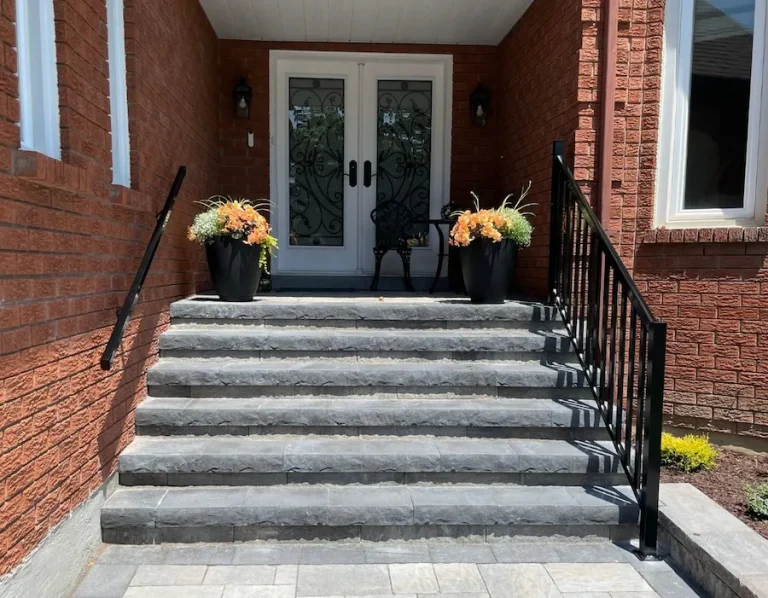 FrontPorch-GrabRail-WallMounted 900x701 (3)