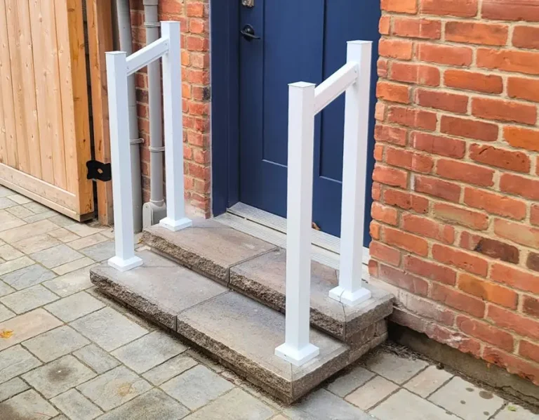 Grab Rail Picket Railing in Toronto – Toronto Deck and Rail
